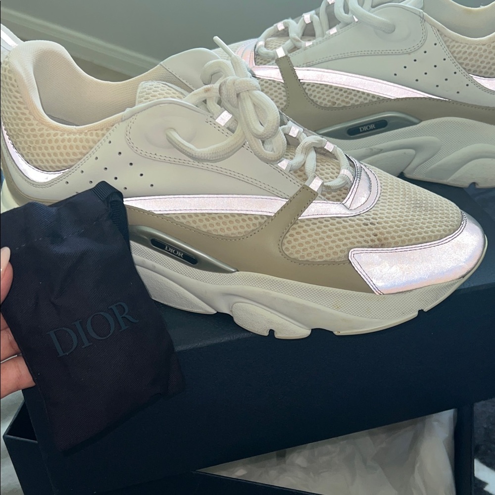 Dior Women's Cream and White Sneakers